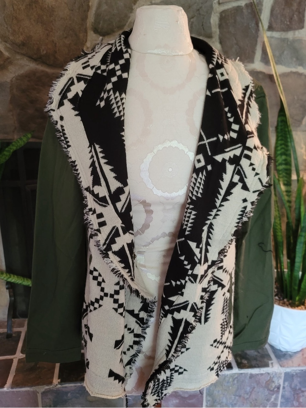 Indigo Thread Co Green Aztec Open Cardigan Sz M Draped Shawl Collar Boho Sweater